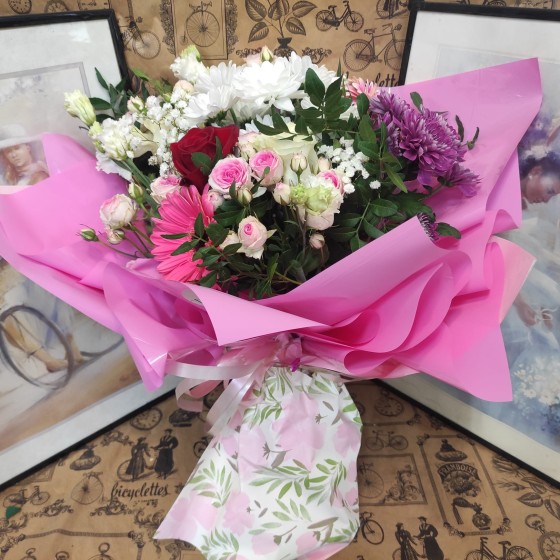 Ramo de flores variadas